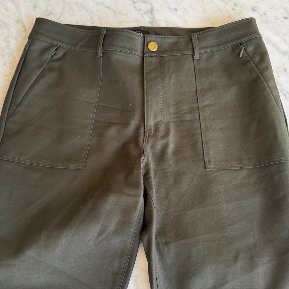 White House Black Market High Rise The Skinny Pant